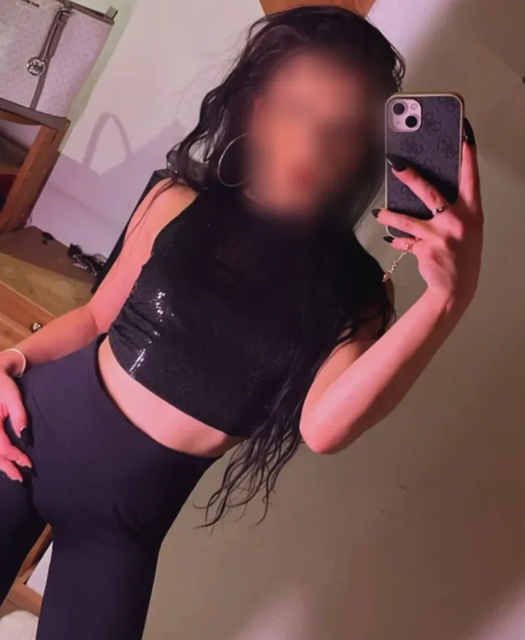 Marie, 27
